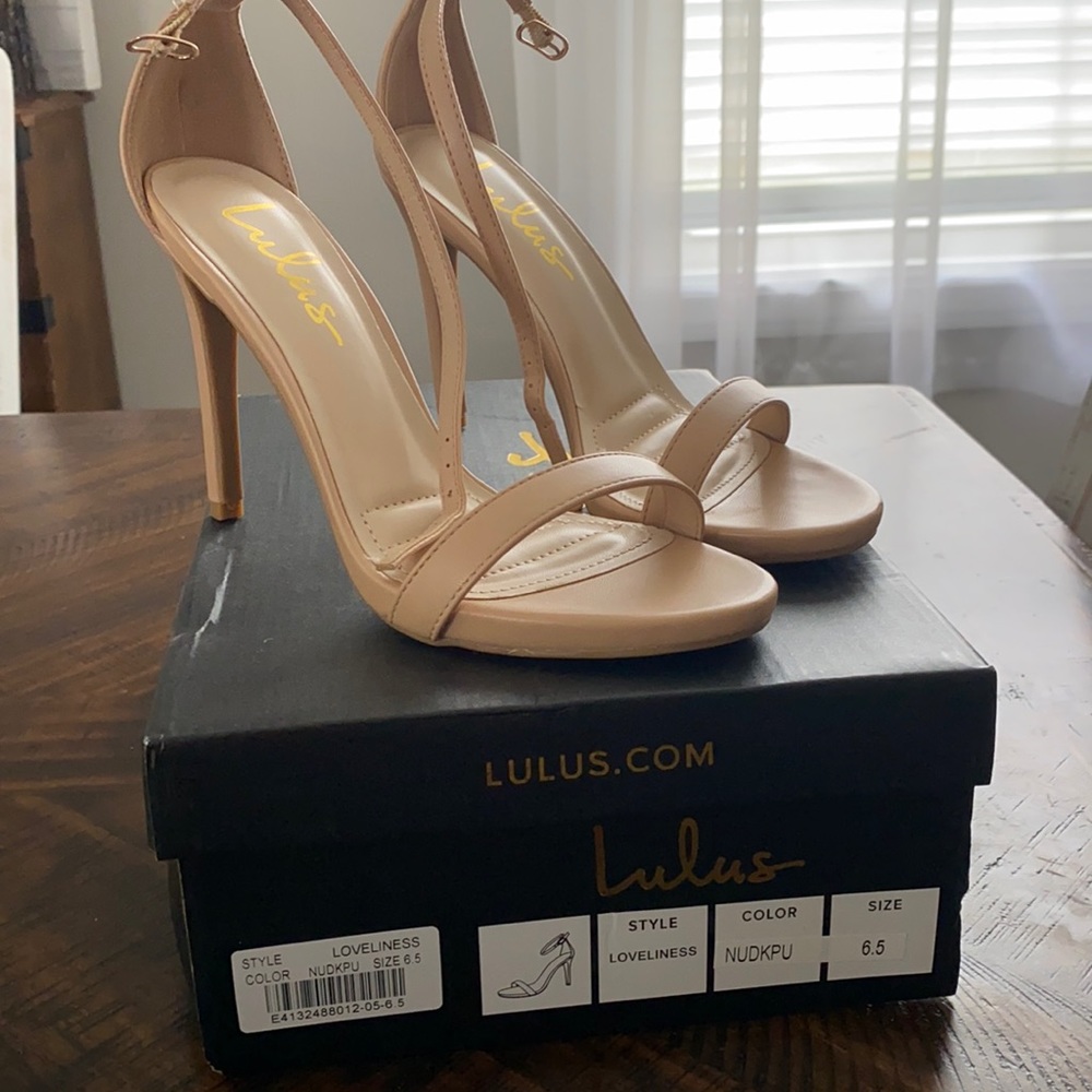 LuLus nude heels
